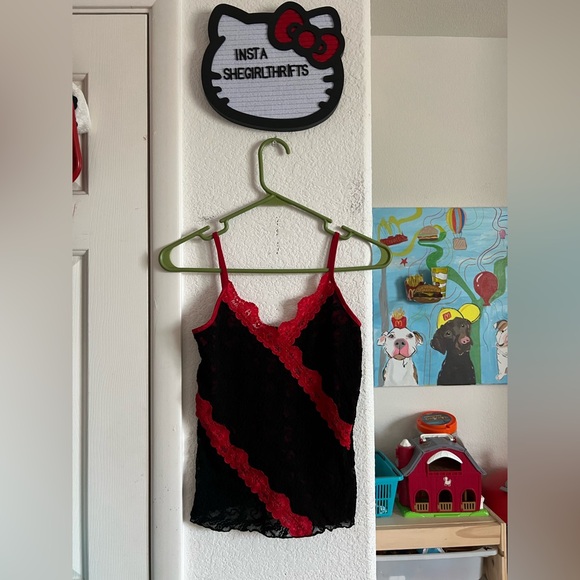 Tops - Y2K lace cami tank